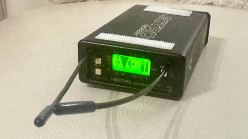 Lectrosonics UCR 201 2002 - Black image 1