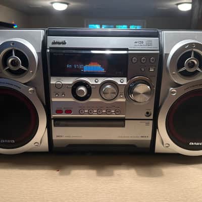 Aiwa Hi Fi Stereo Component System Model NSX-D70 400 WATT TOTAL