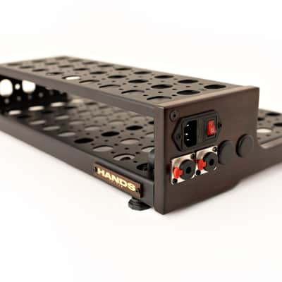 Pedalboard VTX 12x20 with Riser - Imbuia - Hands Custom image 5