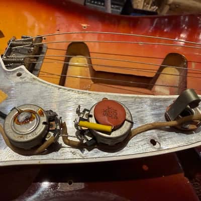 1963 Fender Musicmaster Sunburst image 9