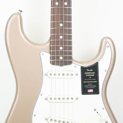 Fender American Vintage II 1965 Stratocaster Shoreline Gold image 3