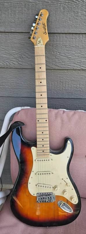 Sawtooth stratocaster 1990's - sunburst image 1