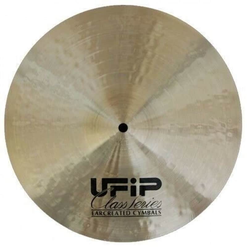 UFiP Class Series 18" Crash Cymbal Medium 1350g. image 1