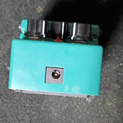 Boss TR-2 Tremolo (Silver Label) 1997 - Present - Green image 4