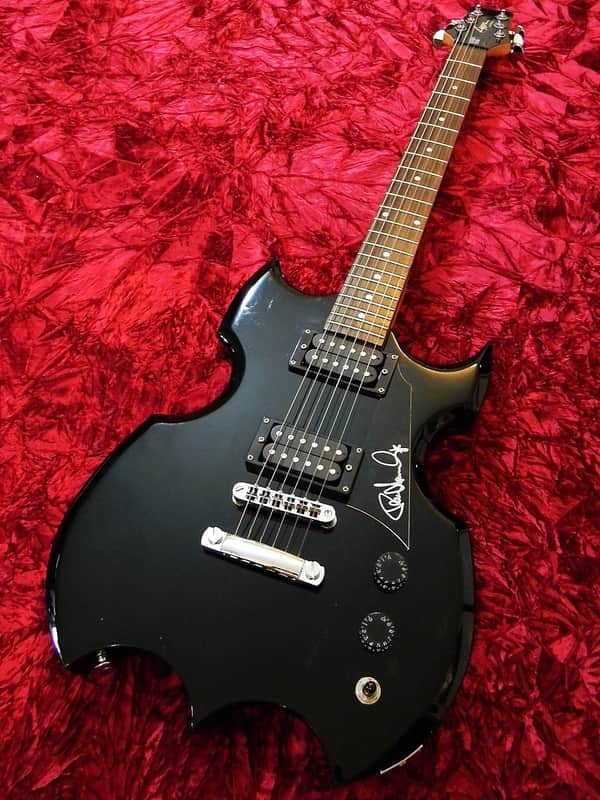 KISS Paul Stanley Autographed Washburn Lyon limited edition guitar