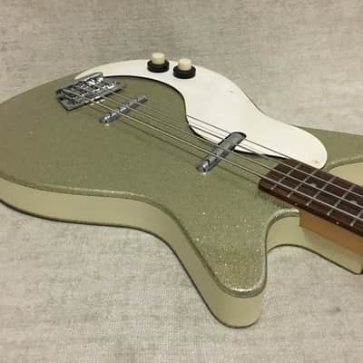 Danelectro Left Hand Lefty DC-2 Bass 1999 Korea Silver Sparkle image 9