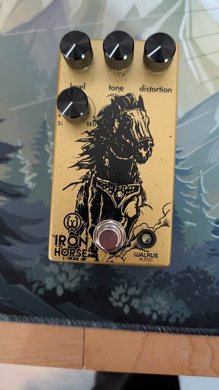 Walrus Audio Iron Horse V3