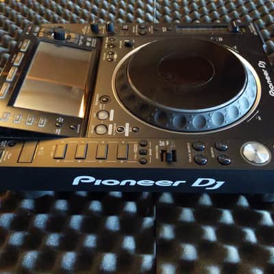 Pioneer CDJ-2000NXS2 Nexus 2 - Black image 2