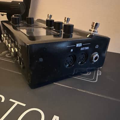 Line 6 HX Stomp in original box image 4