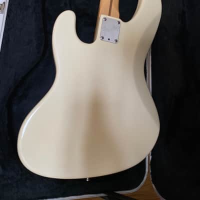 Fender American Jazz Bass USA Olympic White 1989 / Case image 8