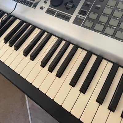 Roland Fantom-X8 88-Key Workstation Keyboard 2003 - 2004 - Silver image 4