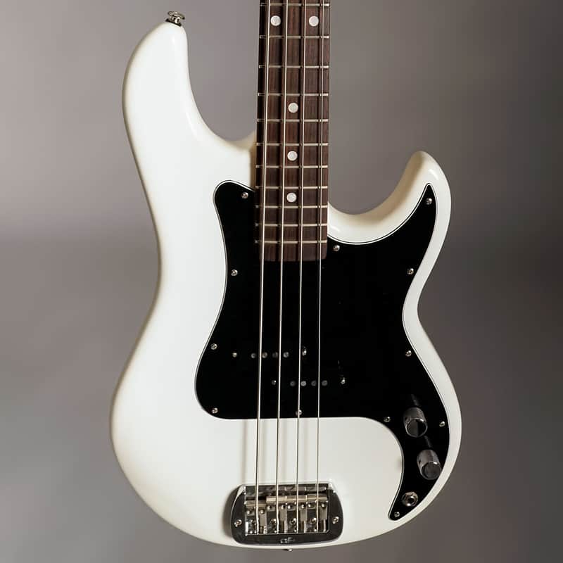 LB-100 Series Tribute プレベタイプ エレキベース LB-100 SERIES TRIBUTE G&L | Instruments Musical G&L ベース