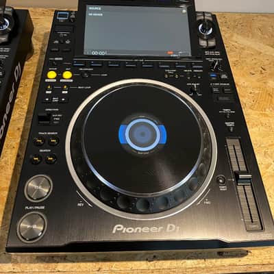 2x Pioneer CDJ 3000 inc. PRO DJ multi-player. image 2