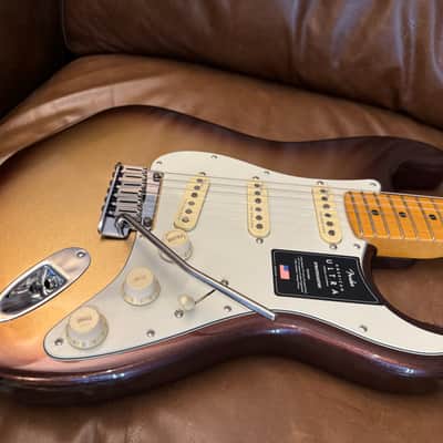 Fender AMERICAN ULTRA STRATOCASTER® 2022 - Mocha Burst image 7