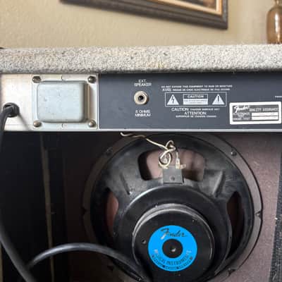 Fender M-80 2-Channel 80-Watt 1x12" Solid State Guitar Combo 1989 - 1994 - Grey Carpet USA image 14