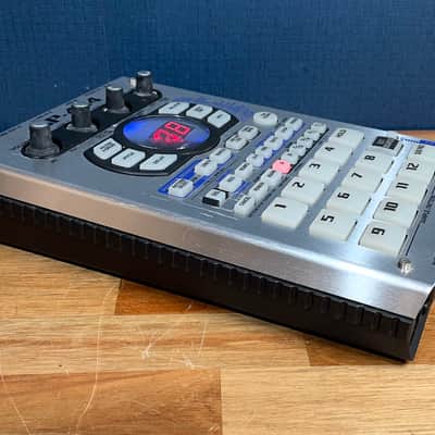Roland SP-404 - Silver w/ CF Card image 3