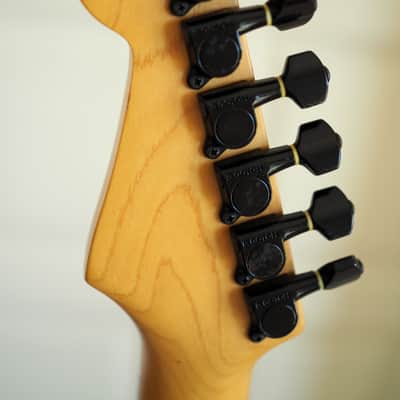 Fender HM Strat 1988 - White- MIJ image 8