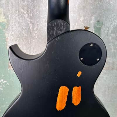 Vintage V100MR-BK Icon Series Single Cut - Black / Sunburst image 9
