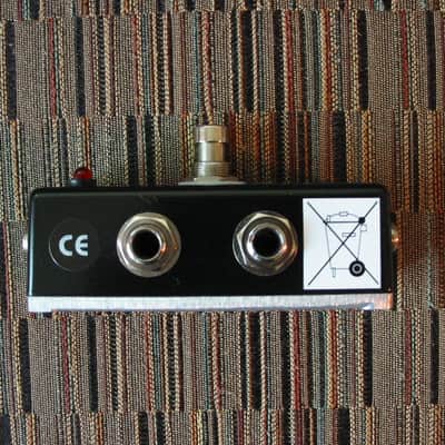 Burriss Amps The Chaloopa true-bypass switch pedal, amp selector, effects loop - mint image 3
