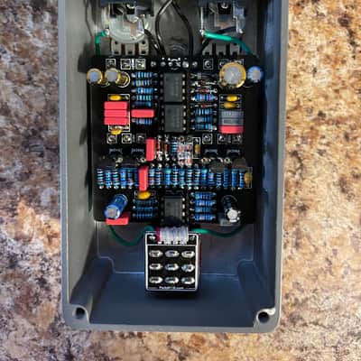 RCO Pedals HMII Distortion (compares to the Boss HM-2) 2021 Dark grey with black knobs imagen 3