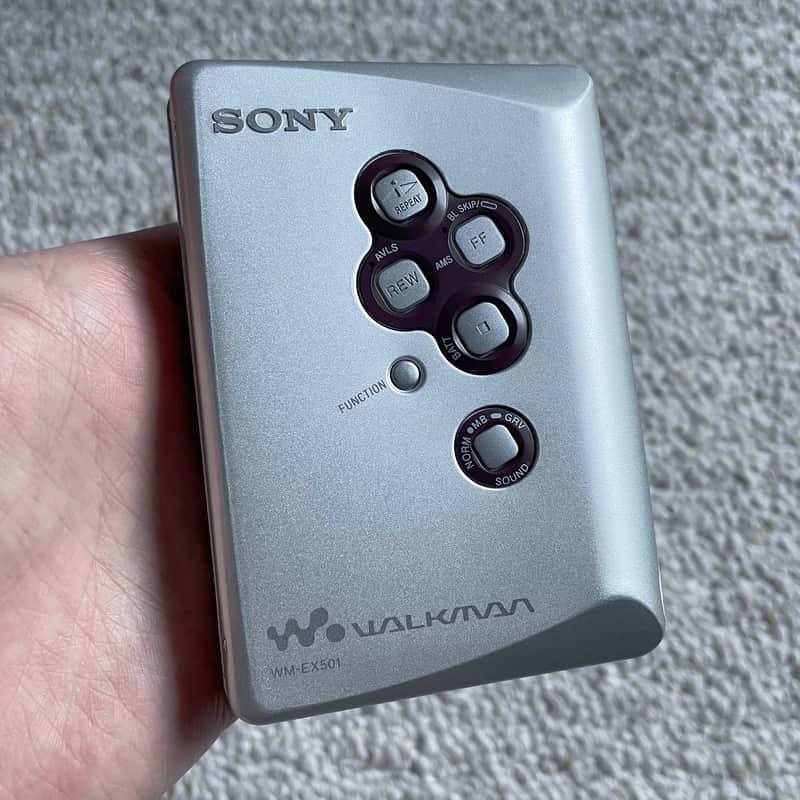 Sony WM-EX501 Walkman Cassette Player, Top Silver Looking ! Working ! image 1