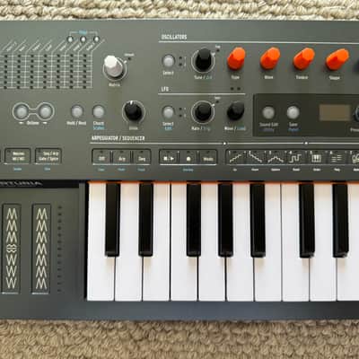 MINT Arturia MiniFreak 37-Key 6-Voice Polyphonic Hybrid Synthesizer image 4