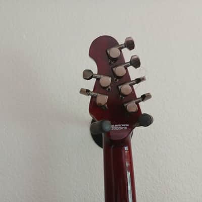Sterling majesty 2020 - royal red image 4