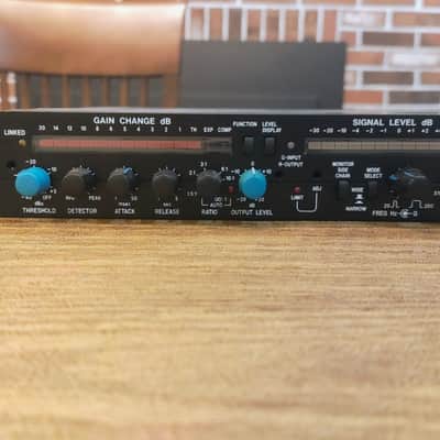 Urei LA-22 2-Channel Compressor / Limiter / Expander 1980s - 1990s - Black imagen 4