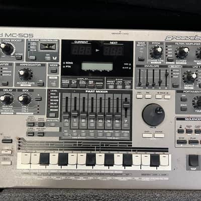 Roland MC-505 Groovebox 1998 - 2002 - Gray