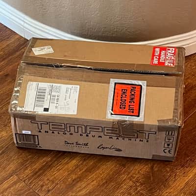 Dave Smith Instruments Tempest 6-Voice Drum Machine