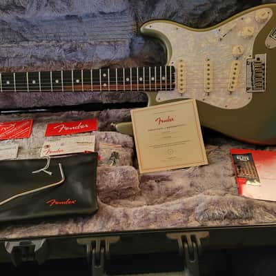 Fender stratocaster american elite 2018 - satin jade green pearl metallic image 1