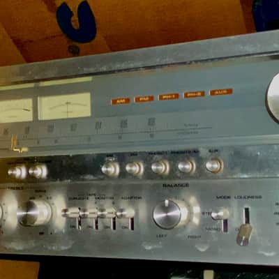 Pioneer SX-1050 120-Watt Stereo Solid-State Receiver 1976 - 1978 - Silver image 1