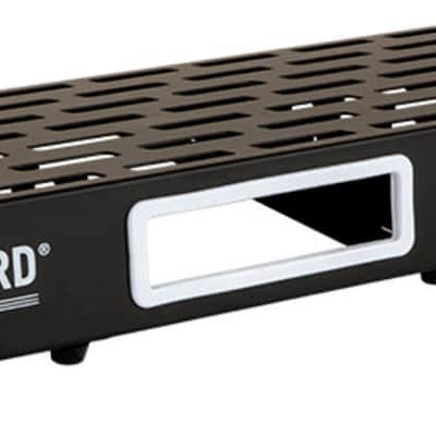 RockBoard QUAD 4.3 Pedalboard, 32.5" x 13" w/ Softcase image 5