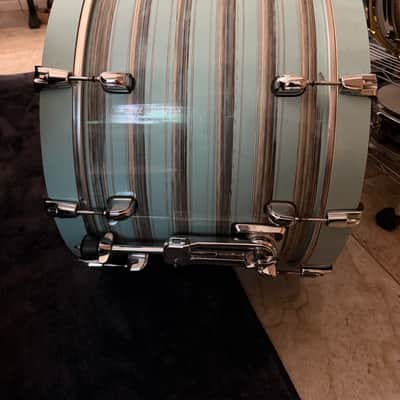 Tama Starclassic walnut/birch 22x14 kick drum image 1