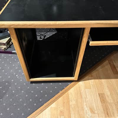 KK Audio Studio Workstation 2010 - Oak image 3