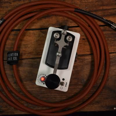 CopperSound Pedals Telegraph V2 Autostutter & Killswitch Alpine White image 4