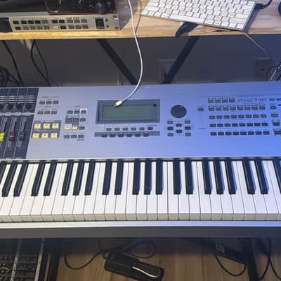 Yamaha ES8 2003-2007 image 1