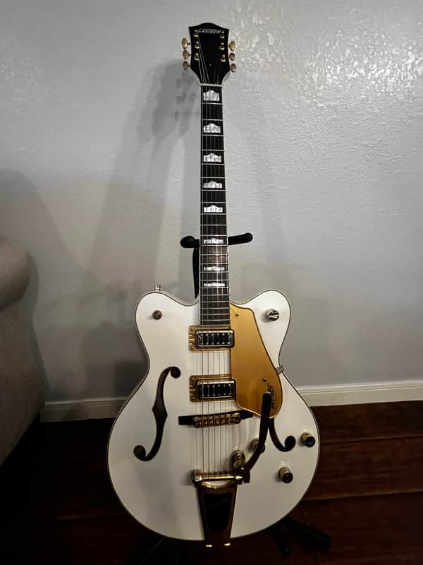 Gretsch G5422TG Electromatic Double Cutaway Hollow Body with Bigsby, Gold Hardware - Snow Crest White image 1