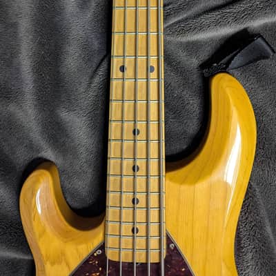 Ernie Ball Music Man StingRay 5 H LEFT HANDED with Maple Fretboard 1999 - 2018 - Natural Gloss image 3