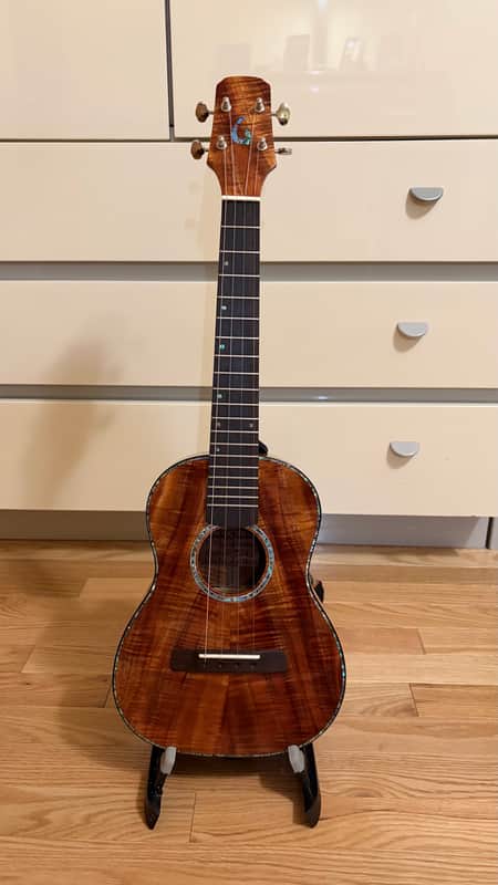 Heritage Koa Tenor Ukulele 2026 - Gloss image 1