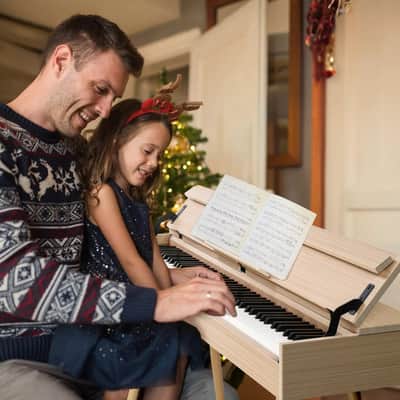 88 Key Full Weighted Digital Piano with Bluetooth, MIDI, Triple Pedals & Stand – Natural Wood Finish image 7