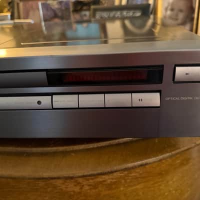 JVC XL-Z1050TN 1999 - Dark Grey and Black image 11