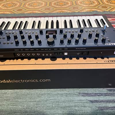 Modal Electronics Cobalt8X 61-Key Virtual Analog Synthesizer 2020 - 2021 - Cobalt image 5