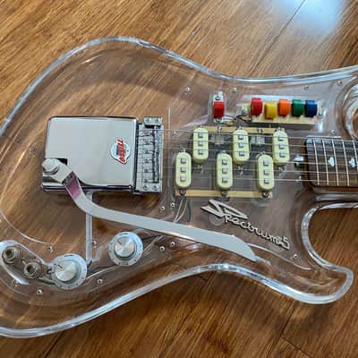 Very Rare 1990's Japanese Teisco Spectrum 5 Acrylic with OHSC. 100 built Worldwide image 5