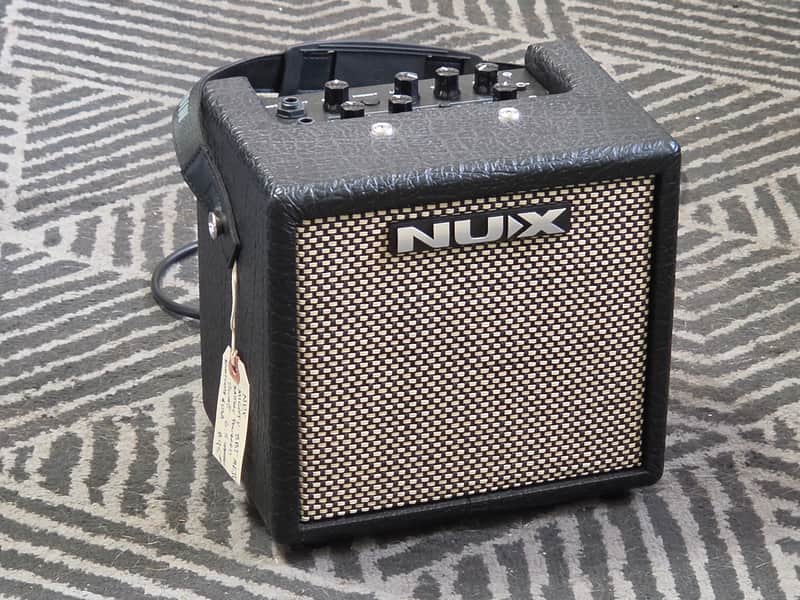 NuX Mighty 8 BT MKII 8-Watt 1x6.5" Digital Modeling Guitar Combo 2023 - Present - Black image 1