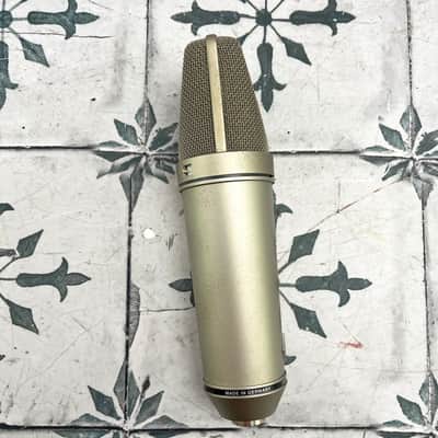 Neumann U 87 Ai Large Diaphragm Multipattern Condenser Microphone image 4