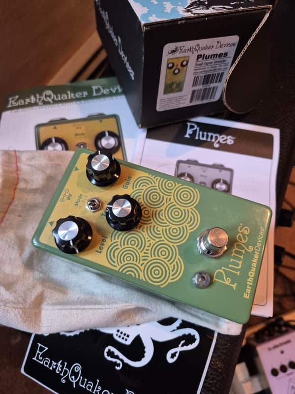 EarthQuaker Devices Plumes Small Signal Shredder