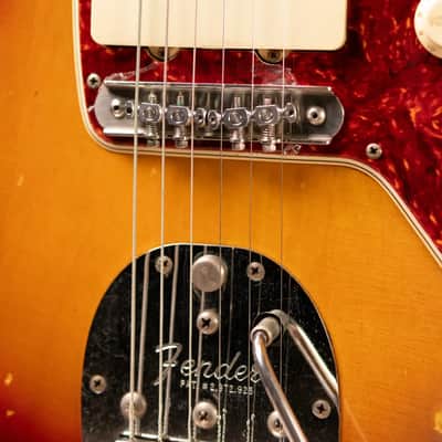 Fender Vintage 1962 Jazzmaster Electric Guitar - 3-Tone Sunburst with Hardshell Case - Used image 10