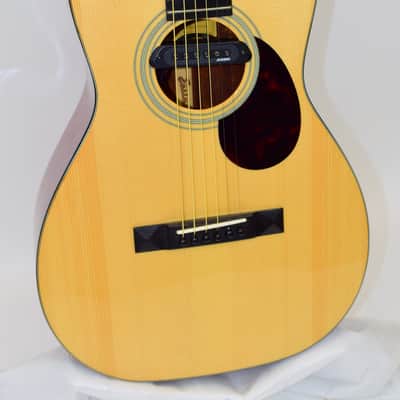 Eastman E10P Parlor Acoustic Guitar with Soundhole Pickup, Natural image 2
