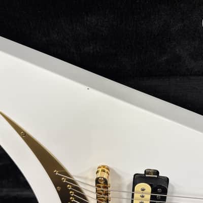Sully Guitars Conspiracy Series Concorde 22 2024 Whitemare image 5